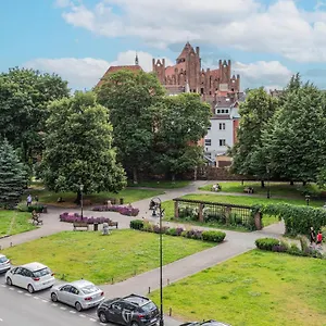 Podwale Staromiejskie With Balcony By Renters Gdańsk
